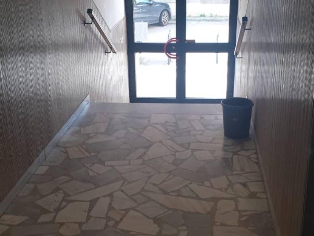 Appartamento a Bari in Via Conte Girolamo Giusso - Foto 3