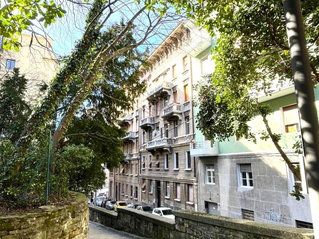 Appartamento a Trieste in Via Caio Valerio Catullo, 6 - Foto 2
