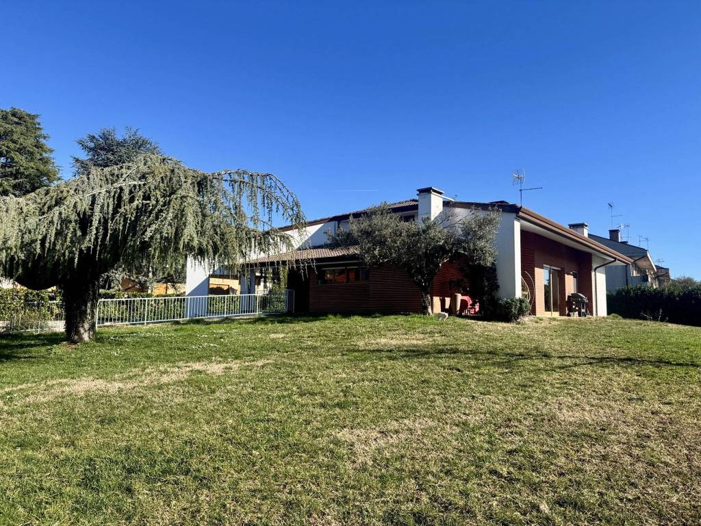 Villa a Udine in Via Biella, 21 - Foto 3