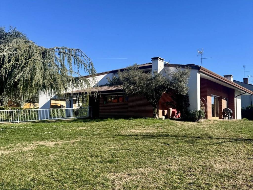 Villa a Udine in Via Biella, 21 - Foto 4