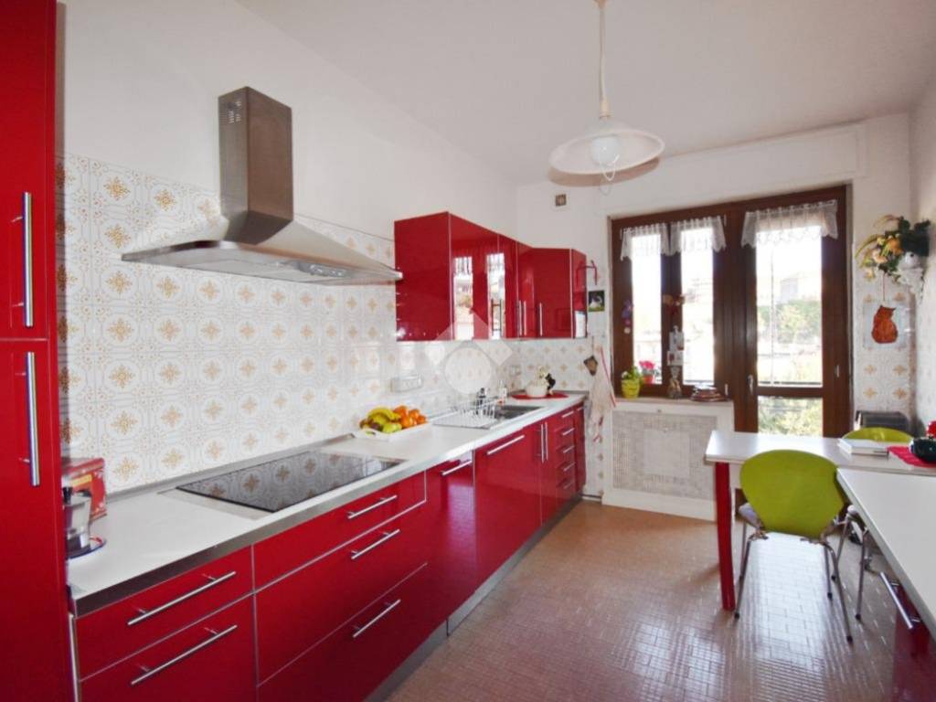 Appartamento a Ivrea in Via chiapussone, 1 - Foto 2