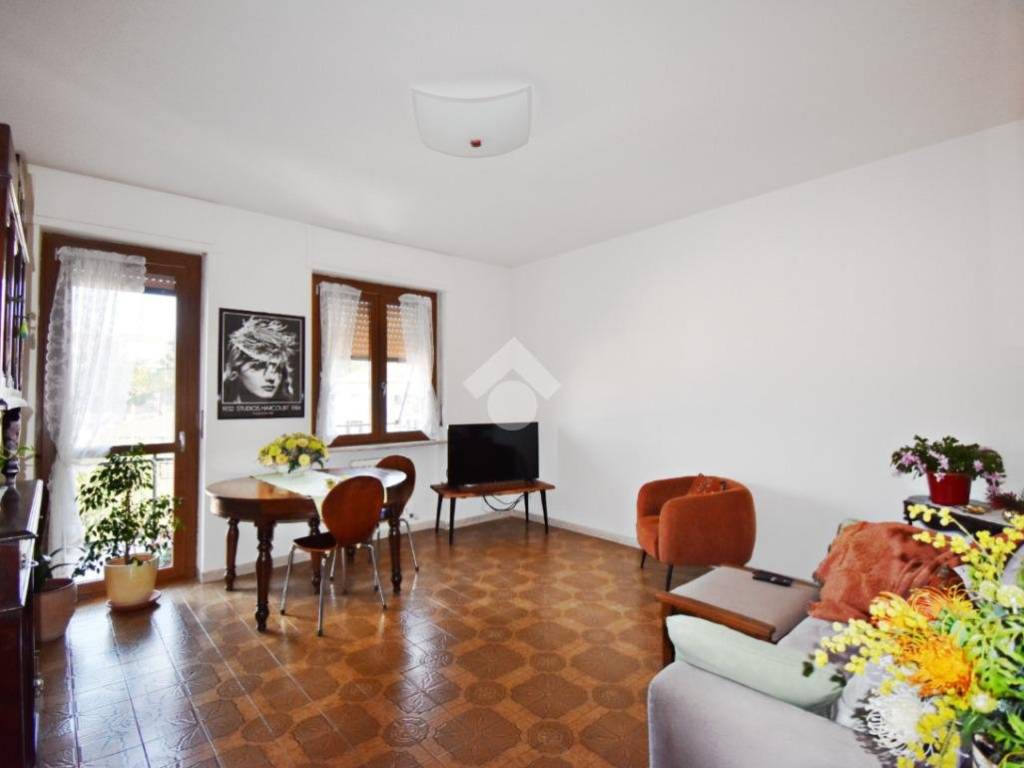 Appartamento a Ivrea in Via chiapussone, 1 - Foto 5