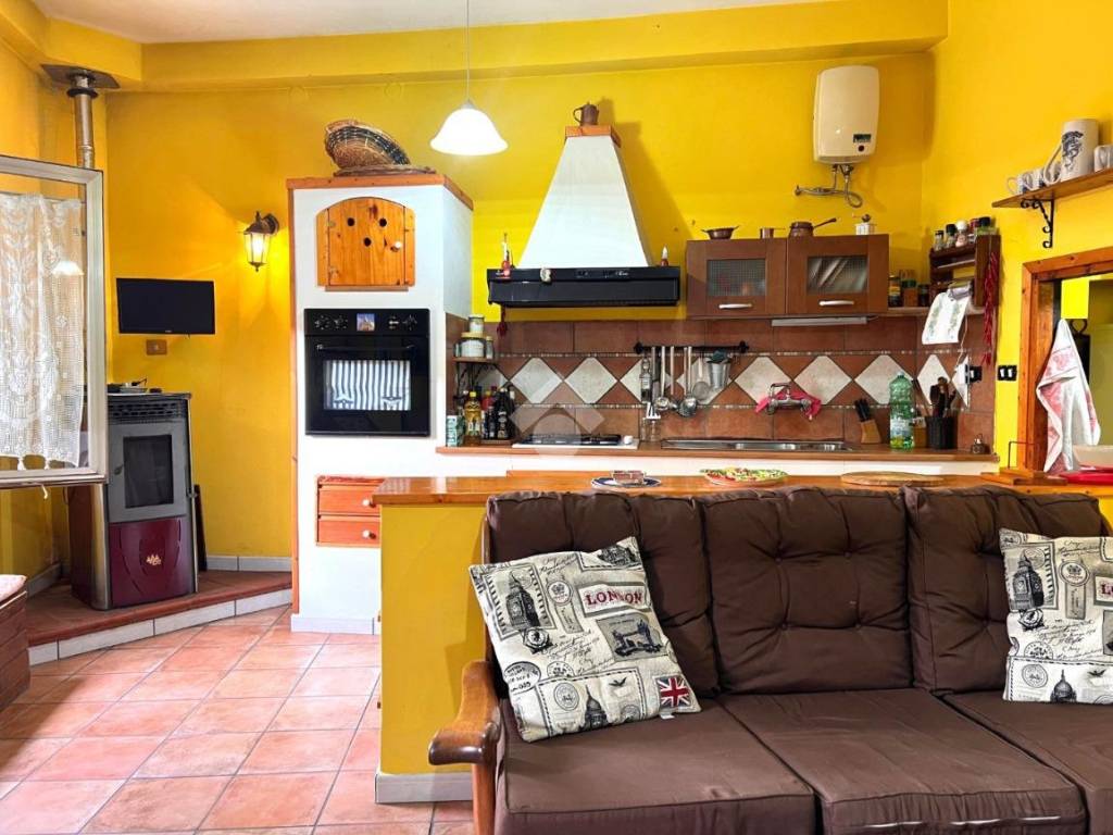 Casa indipendente a Santo stefano del sole in Via Casa Petretta, 22 - Foto 4