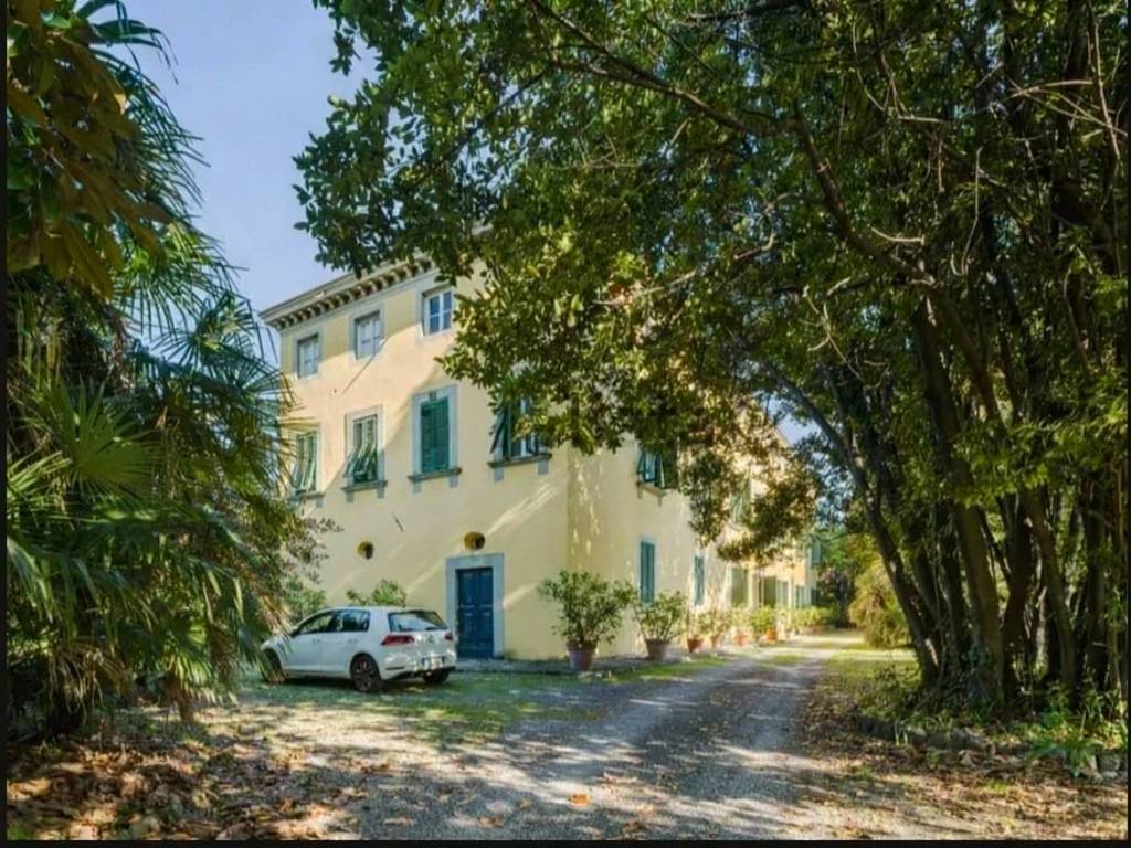 Villa a Lucca in Via di Tramonte - Foto 2