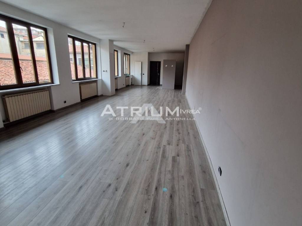 Immobile a Ivrea in Corso Botta - Foto 2