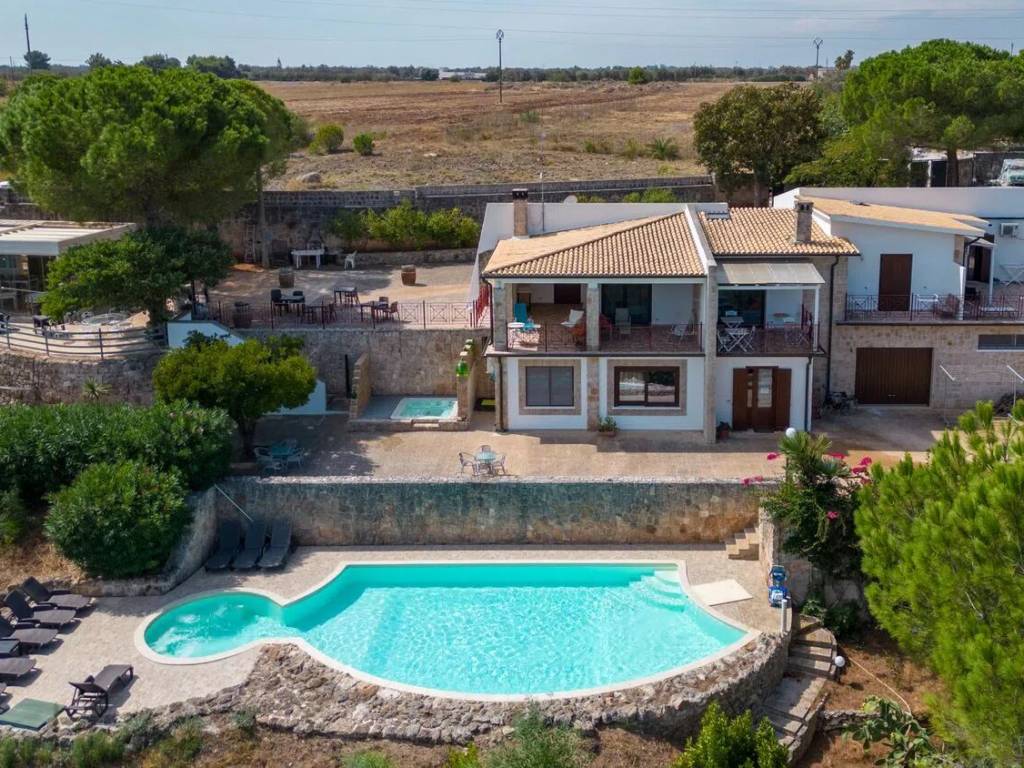 Villa a Carovigno in Strada Provinciale 32 No Number - Foto 2