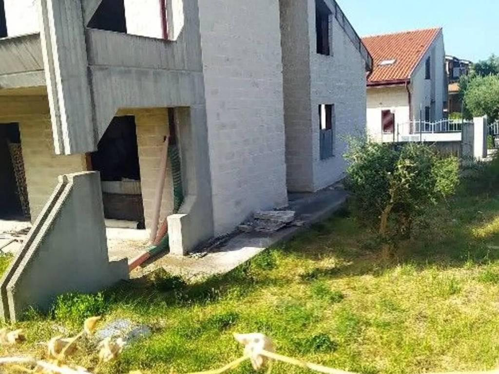 Villa a Campomarino in Via Saragat - Foto 4