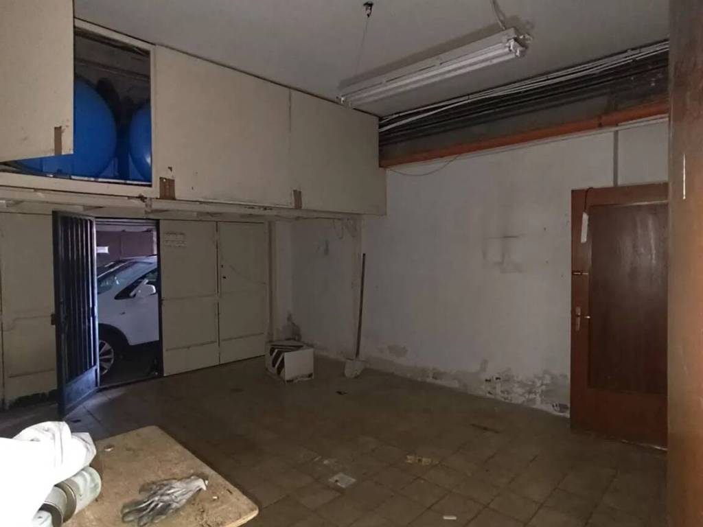 Box / garage a Belpasso in Via Silva, 17 - Foto 4