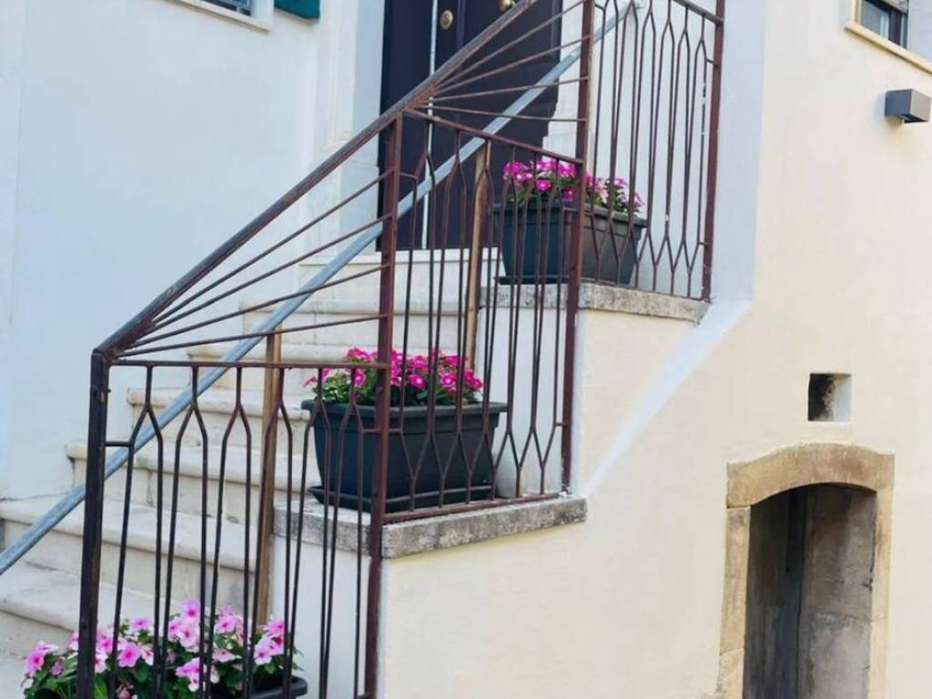 Palazzo / stabile a Zungoli in Via Giudea, 6 - Foto 2