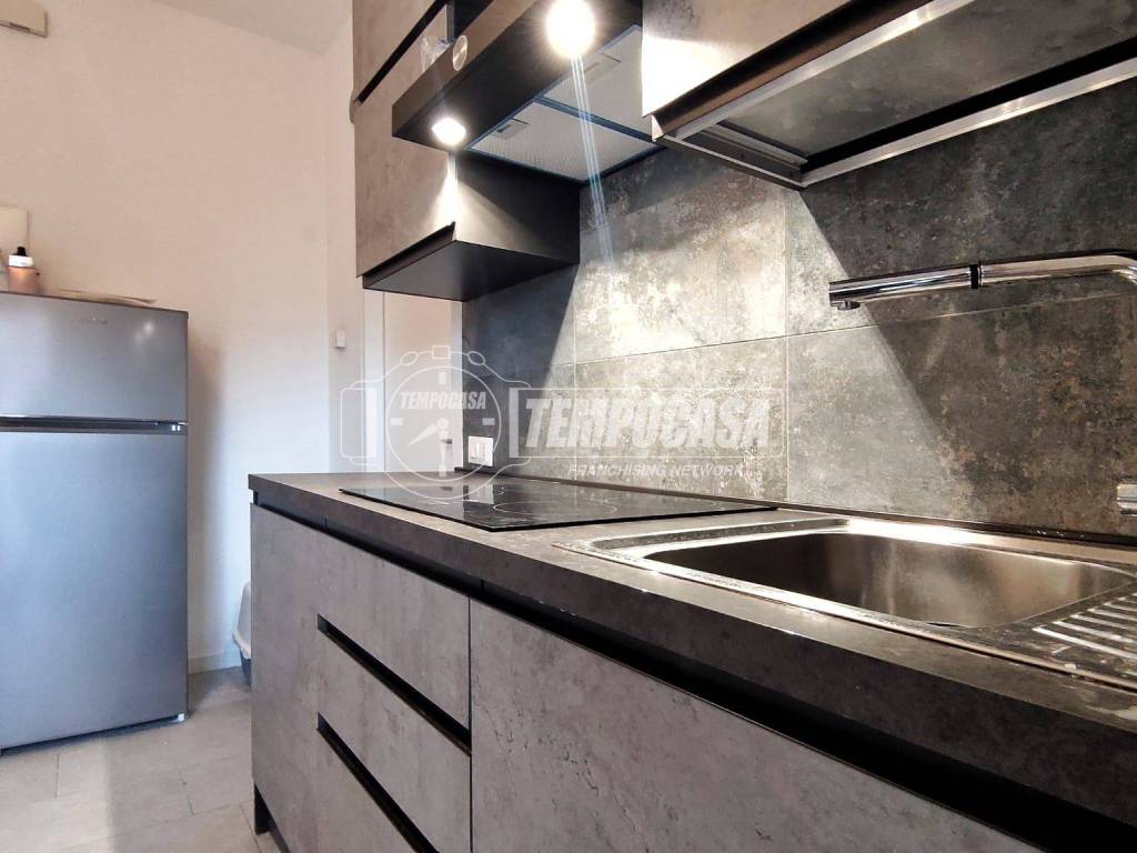 Appartamento a Padova in Via Elena Valmarana - Foto 3