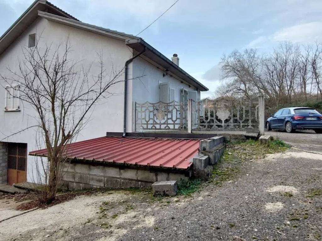 Villa a Ariano irpino in Strada Statale 414, 6 - Foto 2