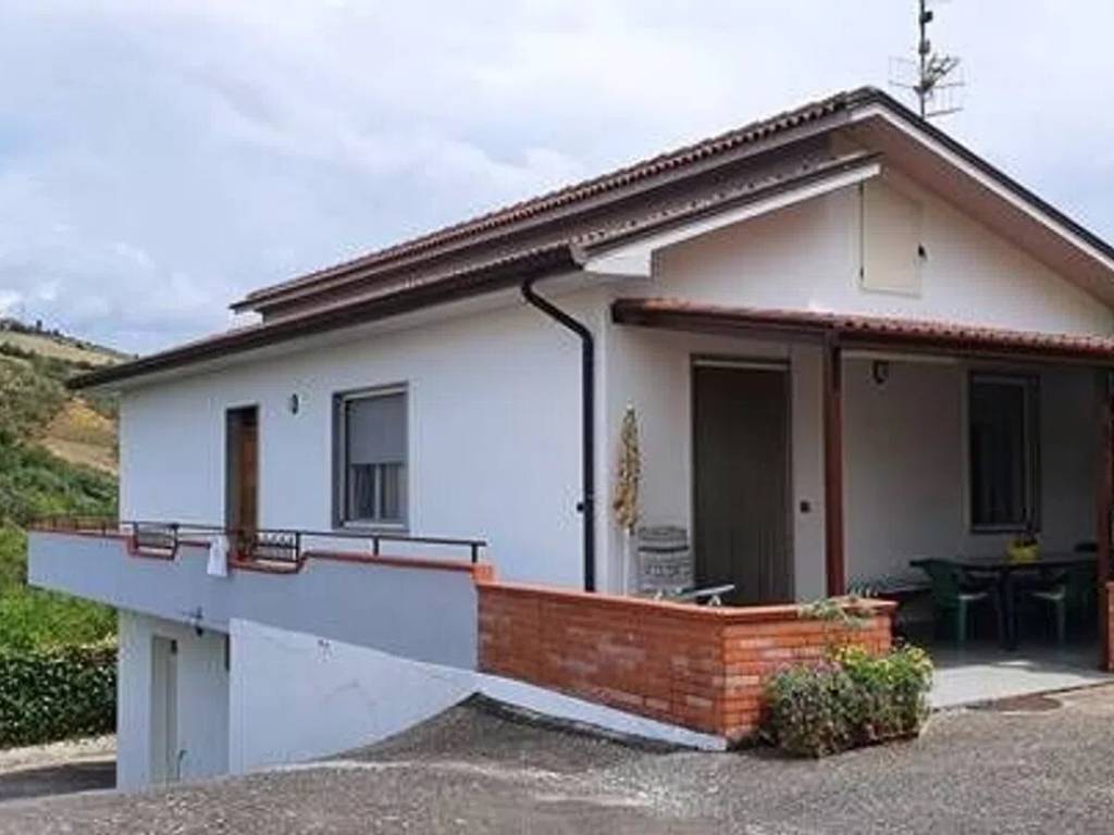Villa a Ariano irpino in Strada Senza Nome - Foto 3