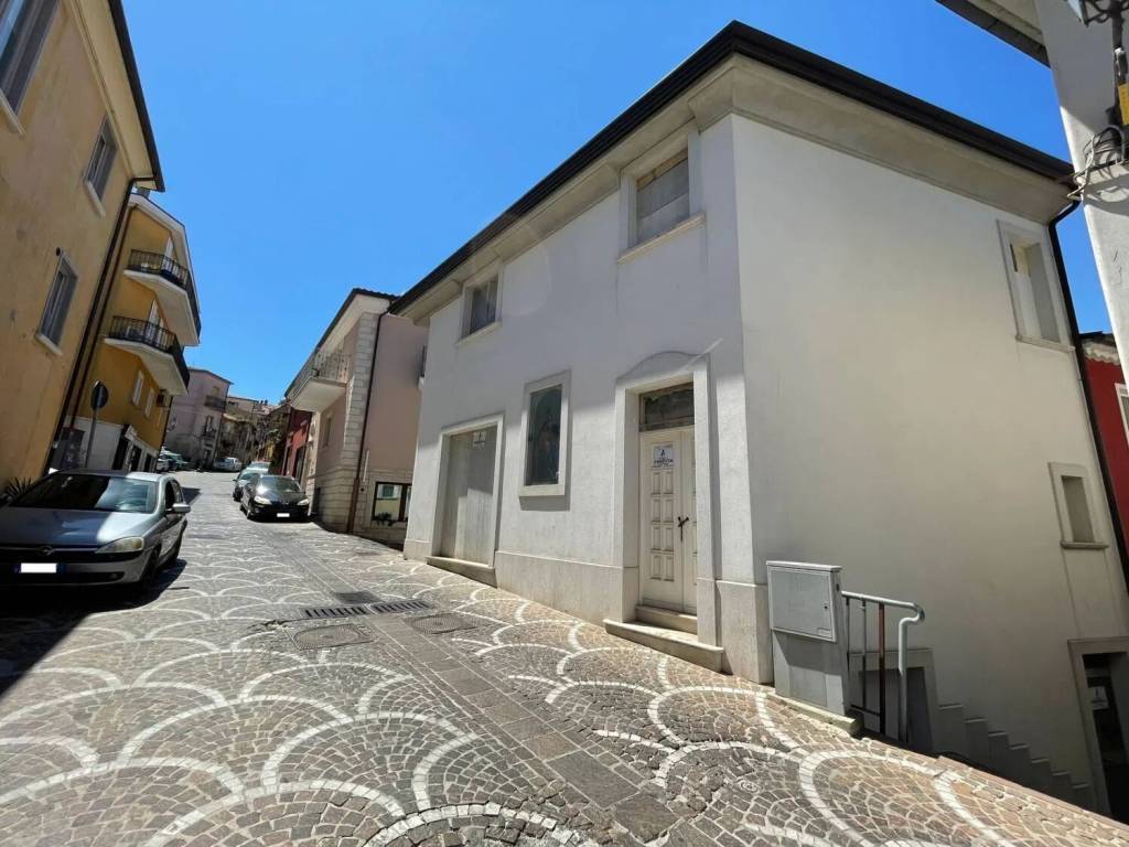 Villa a Ariano irpino in Via Umberto I - Foto 2