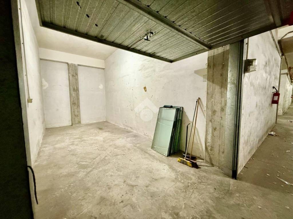 Box / garage a Monopoli in Via Vecchia Sant'Antonio - Foto 5