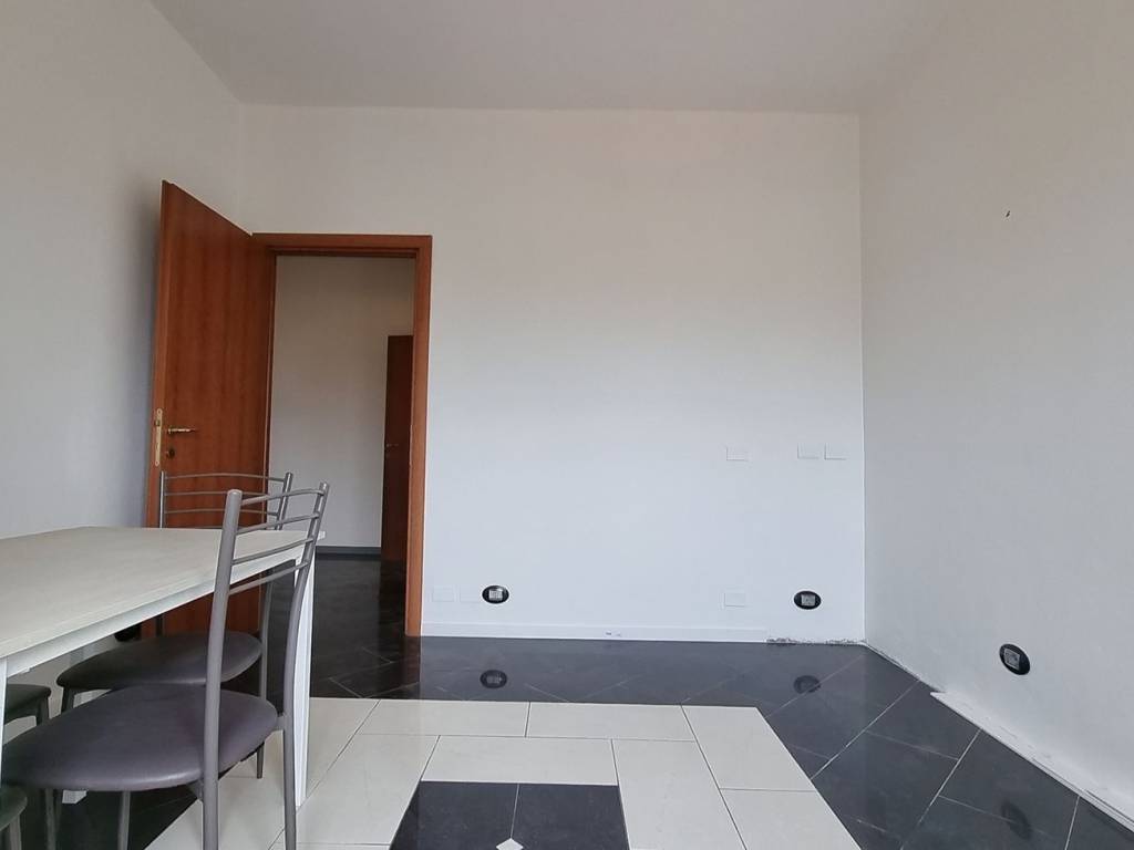 Appartamento a Cambiago in Via Camillo Benso di Cavour - Foto 5
