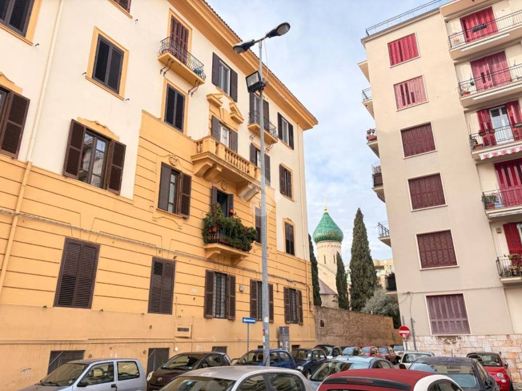 Appartamento a Bari in Via Guido de Ruggiero, 1 - Foto 2