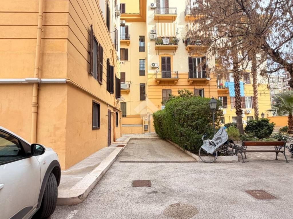 Appartamento a Bari in Via Guido de Ruggiero, 1 - Foto 3
