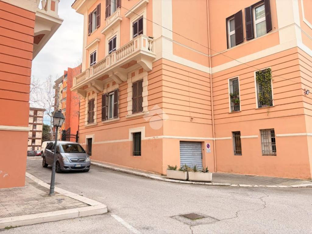 Appartamento a Bari in Via Guido de Ruggiero, 1 - Foto 4