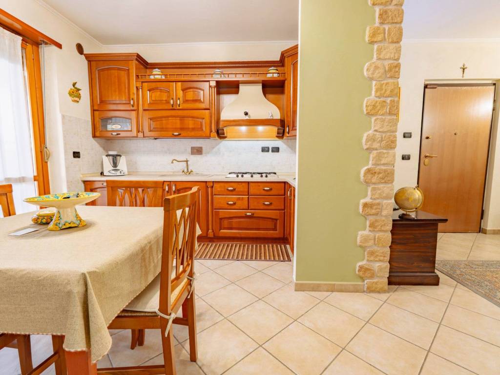 Appartamento a Piossasco in Via Cesare Beccaria, 19 - Foto 3
