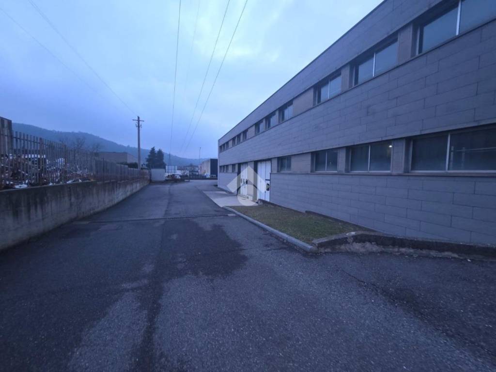 Immobile a Nave in Via Brolo, 61 - Foto 2