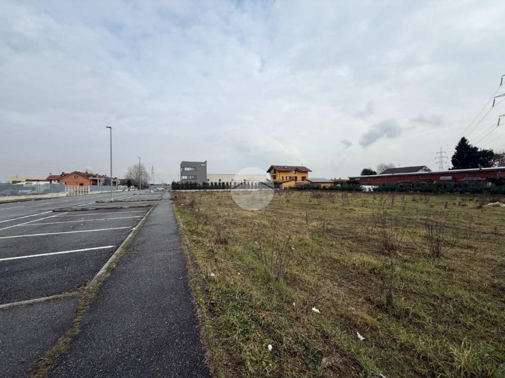 Terreno a Nichelino in Via mattei, 1 - Foto 2