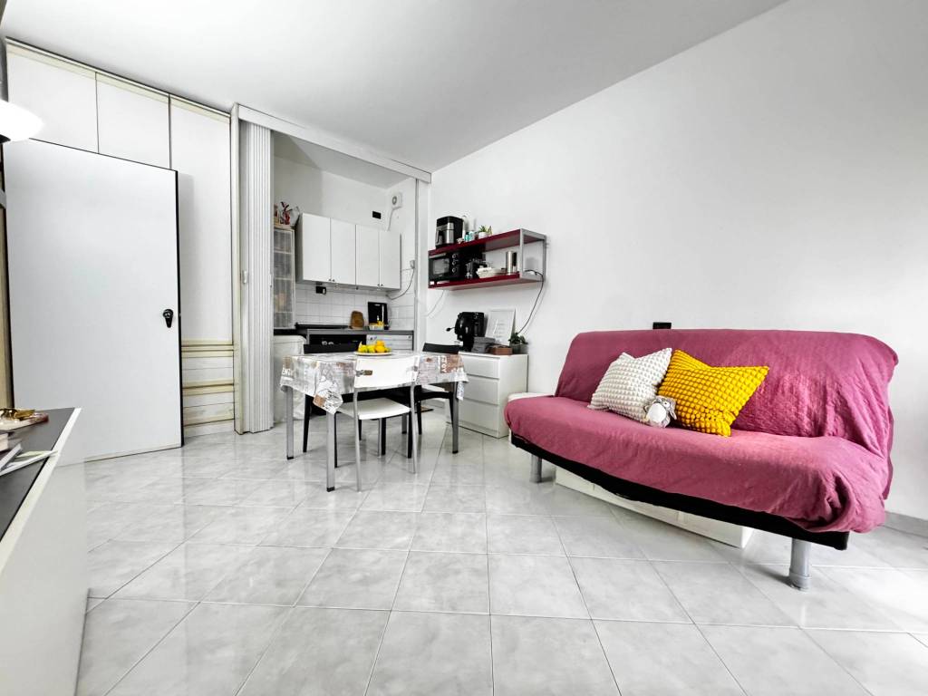 Appartamento a Arese in Via Valera - Foto 4