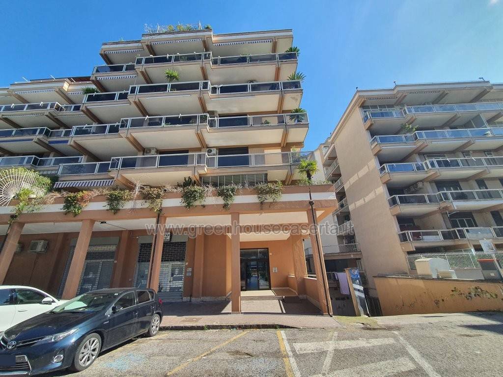 Appartamento a Caserta in Via Giotto, 43 - Foto 2