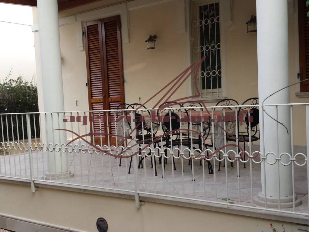 Villa a Forte dei marmi in Via Amilcare Ponchielli - Foto 2
