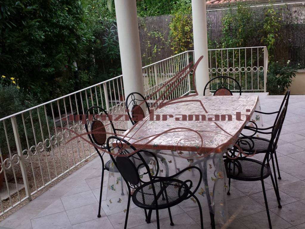 Villa a Forte dei marmi in Via Amilcare Ponchielli - Foto 3