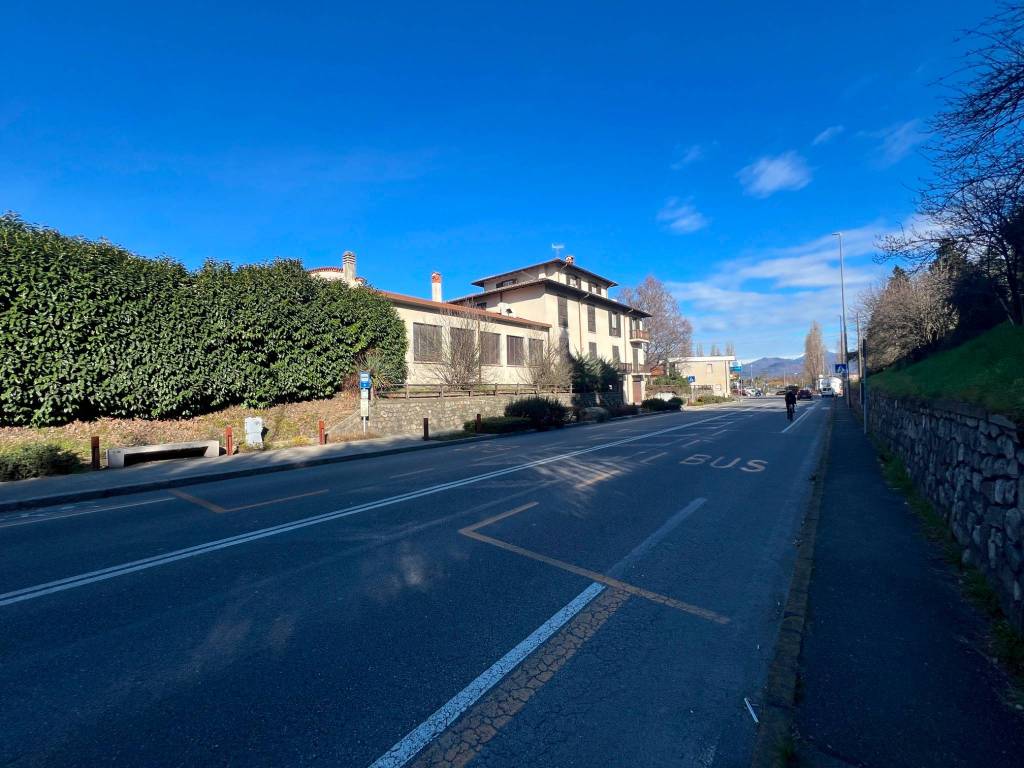 Palazzo / stabile a Lurago d'erba in Via Roma, 2 - Foto 2