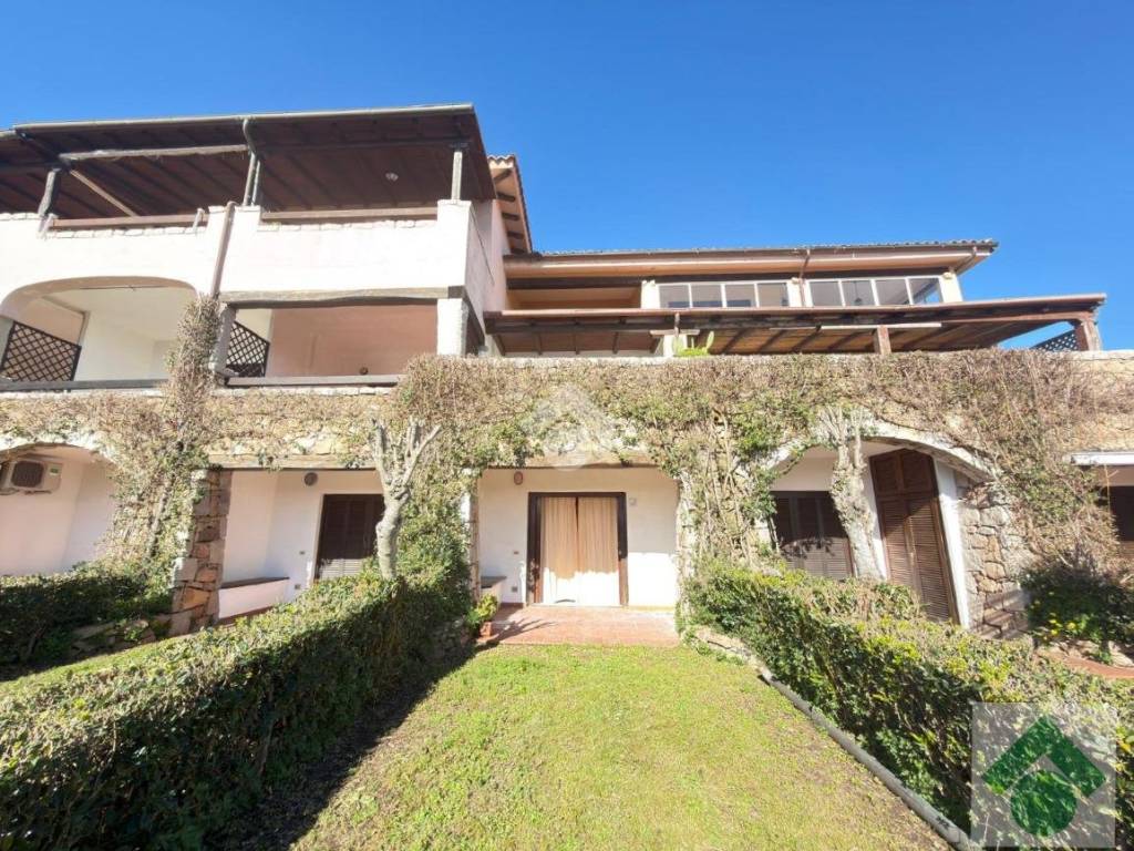 Appartamento a Loiri porto san paolo in Via del corallo - Foto 2