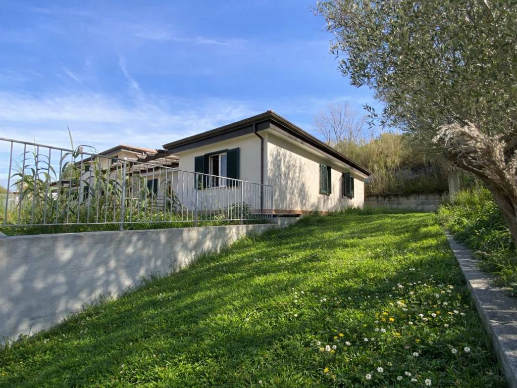 Villa a Ascea in Via Grisi, s.n.c. - Foto 2