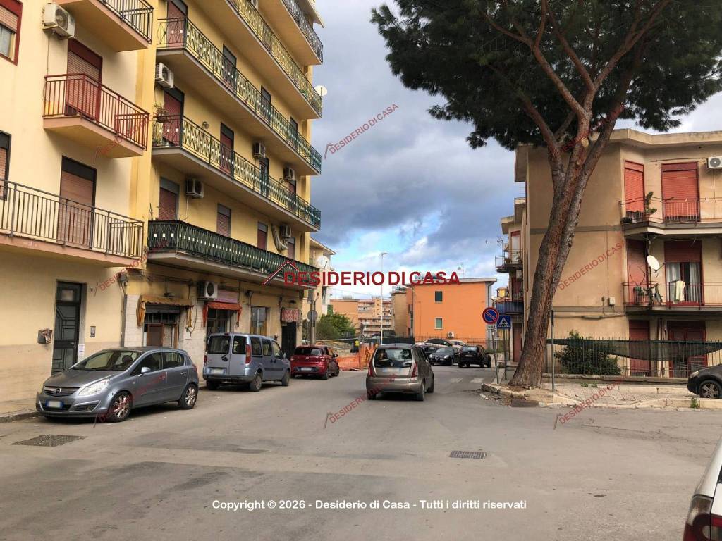 Appartamento a Termini imerese in Via Luigi Einaudi - Foto 2