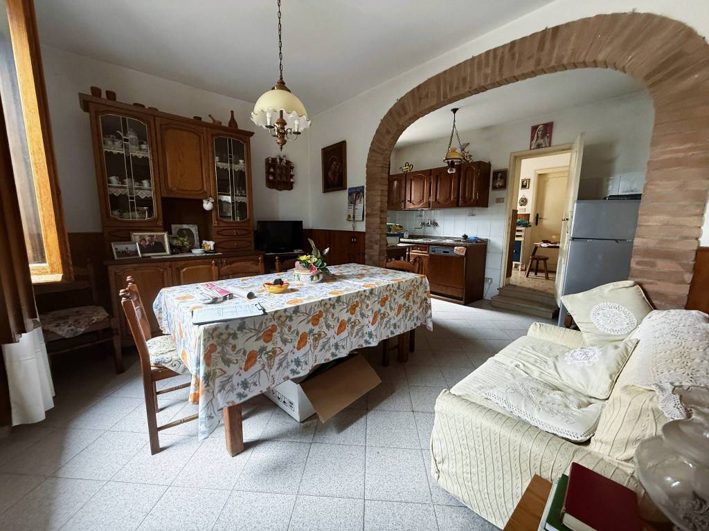 Casa indipendente a Montepulciano in Via Chieti - Foto 2