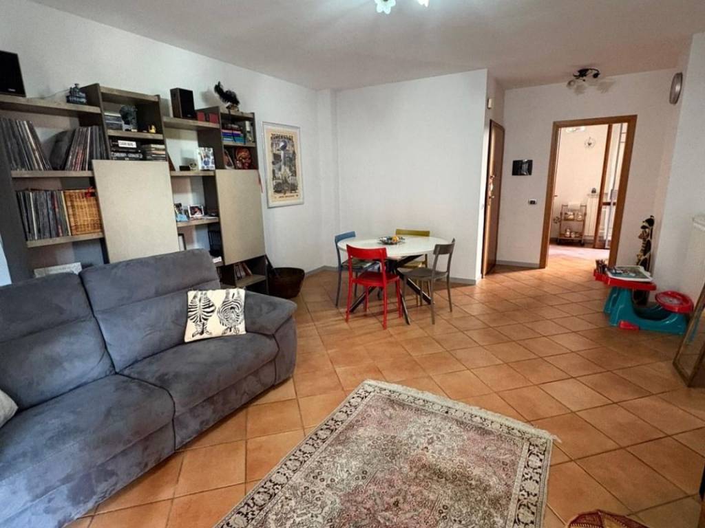 Appartamento a Valmontone in Via Ungheria - Foto 3