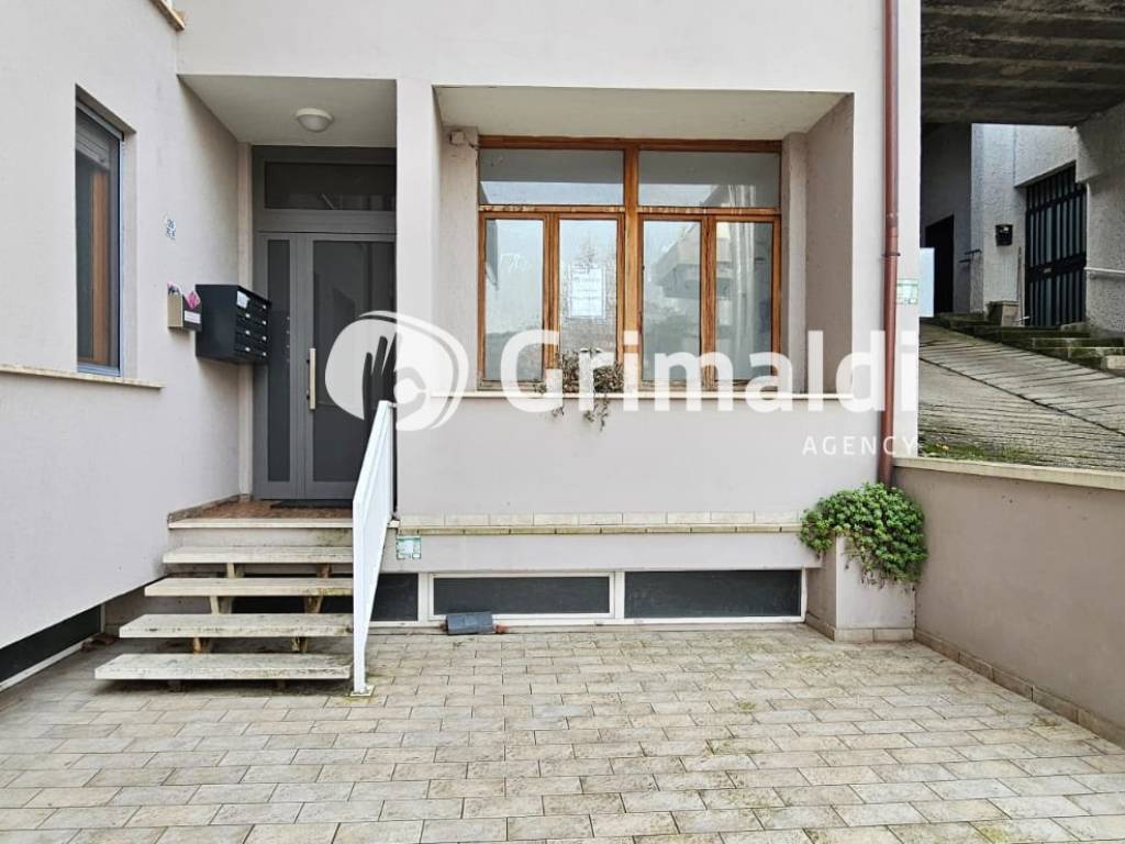 Immobile a Teramo in Viale Giovanni Bovio, 129 - Foto 2