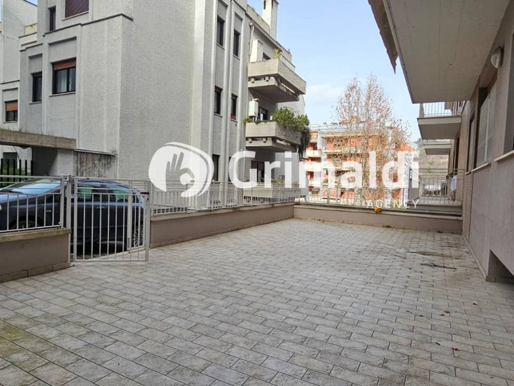 Immobile a Teramo in Viale Giovanni Bovio, 129 - Foto 3
