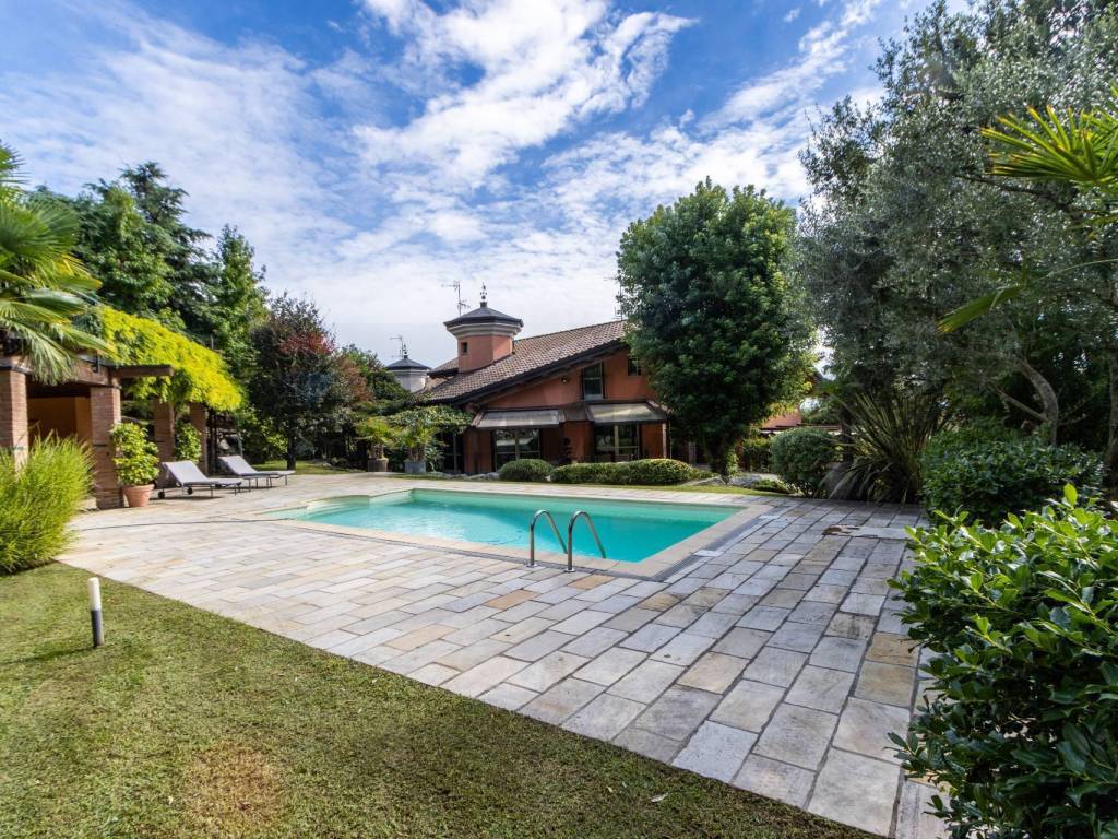 Villa a Lesmo in VIA CASCINA BRUGHIERA, 9 - Foto 2