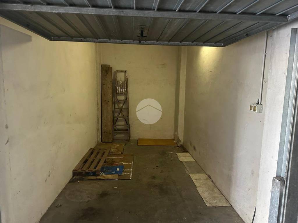 Box / garage a Rivoli in Via Trento - Foto 2
