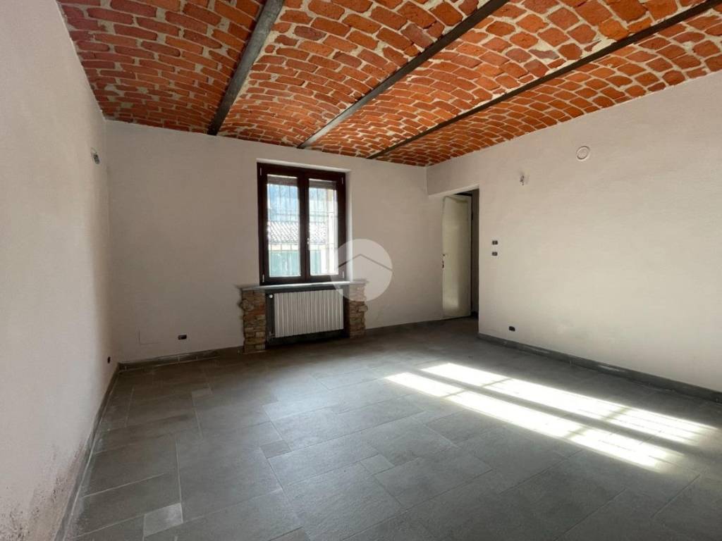 Casa indipendente a Azzano d'asti in Strada Comunale per Rocca d'Arazzo, 15 - Foto 3