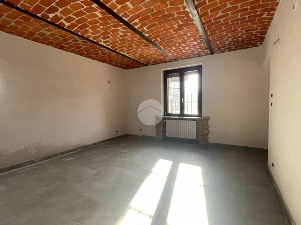 Casa indipendente a Azzano d'asti in Strada Comunale per Rocca d'Arazzo, 15 - Foto 4