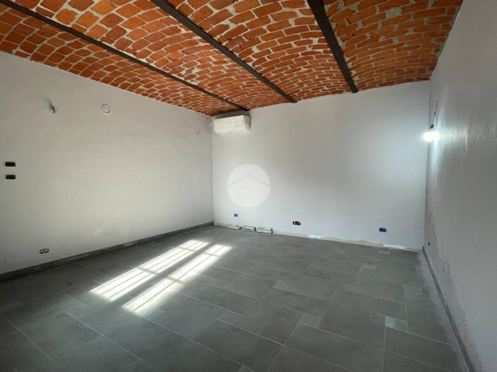 Casa indipendente a Azzano d'asti in Strada Comunale per Rocca d'Arazzo, 15 - Foto 5