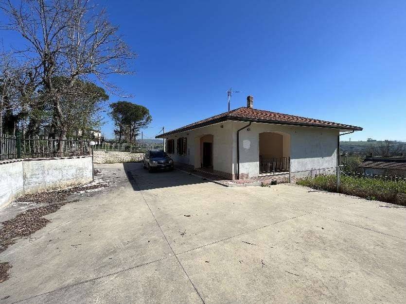 Casa indipendente a Benevento in San Vitale - Foto 3