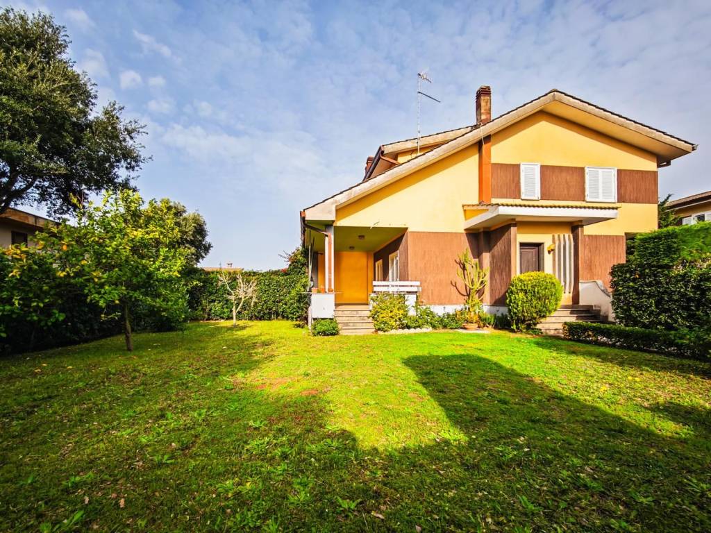 Villa a Anzio in Via dei Garofani - Foto 3