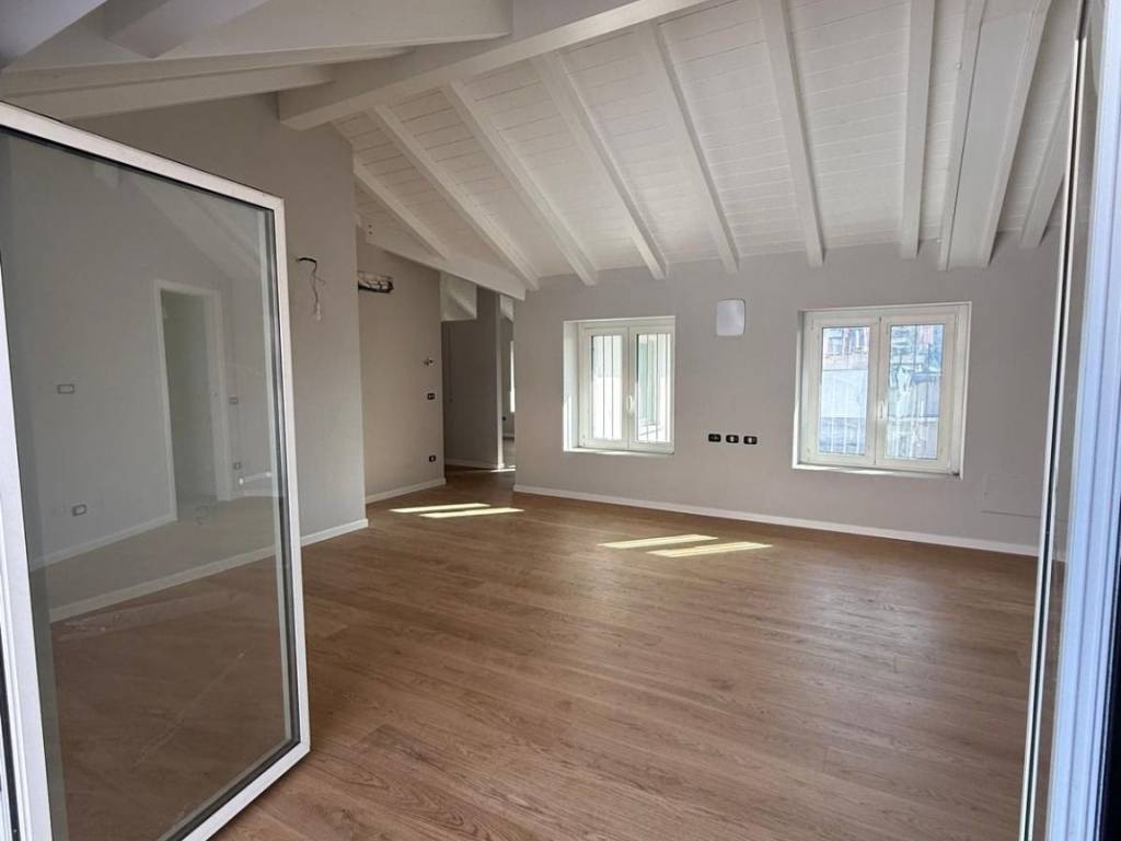 Attico / mansarda a Varese - Foto 2