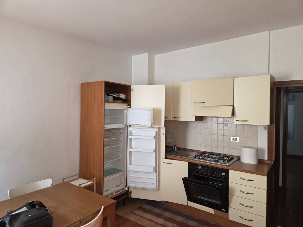 Appartamento a Parma in Via Emilia Est - Foto 2