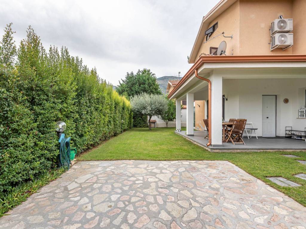 Villa a Carini in Via Geranio, 11 - Foto 4