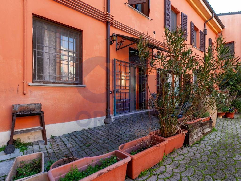 Appartamento a Cento in Via Benedetto Gennari - Foto 2