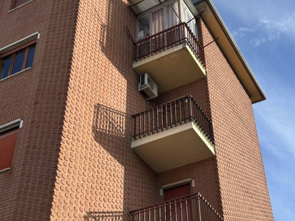 Appartamento a Asti in Via Edoardo Perroncito, 11 - Foto 2