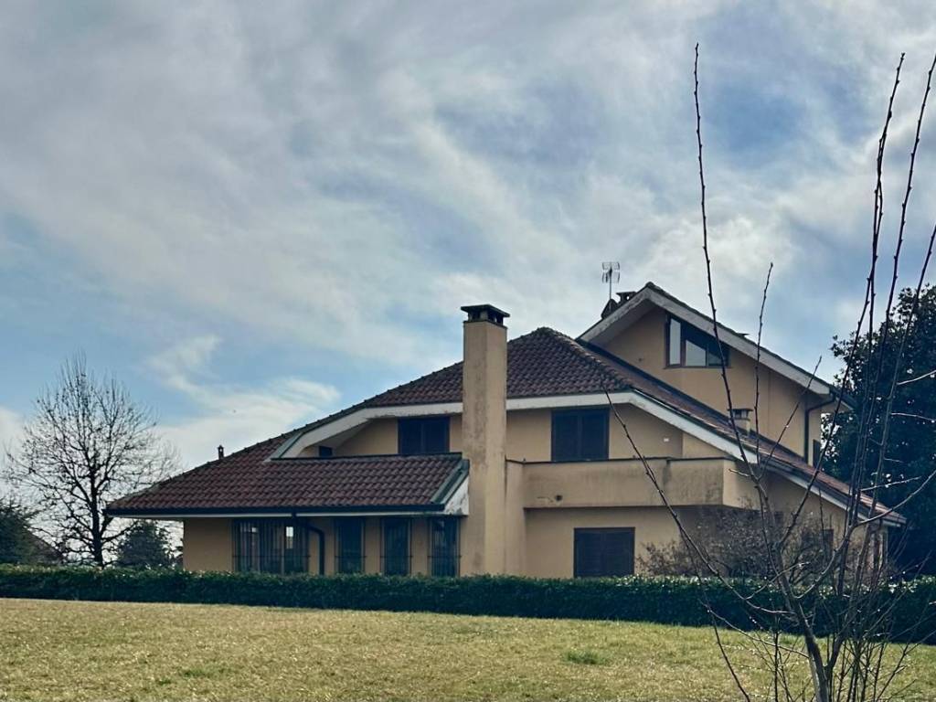Villa a San gillio in Via Val della Torre, 27 - Foto 2